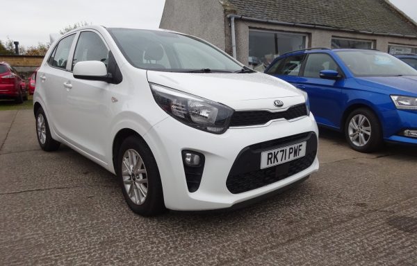 2021 Kia Picanto 2, 1.0 Petrol, 5 door, White.   104,000 miles